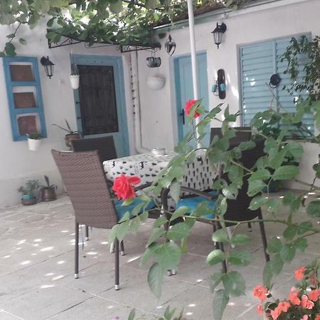 Apartment With Garden Hanja Mostar Exteriör bild