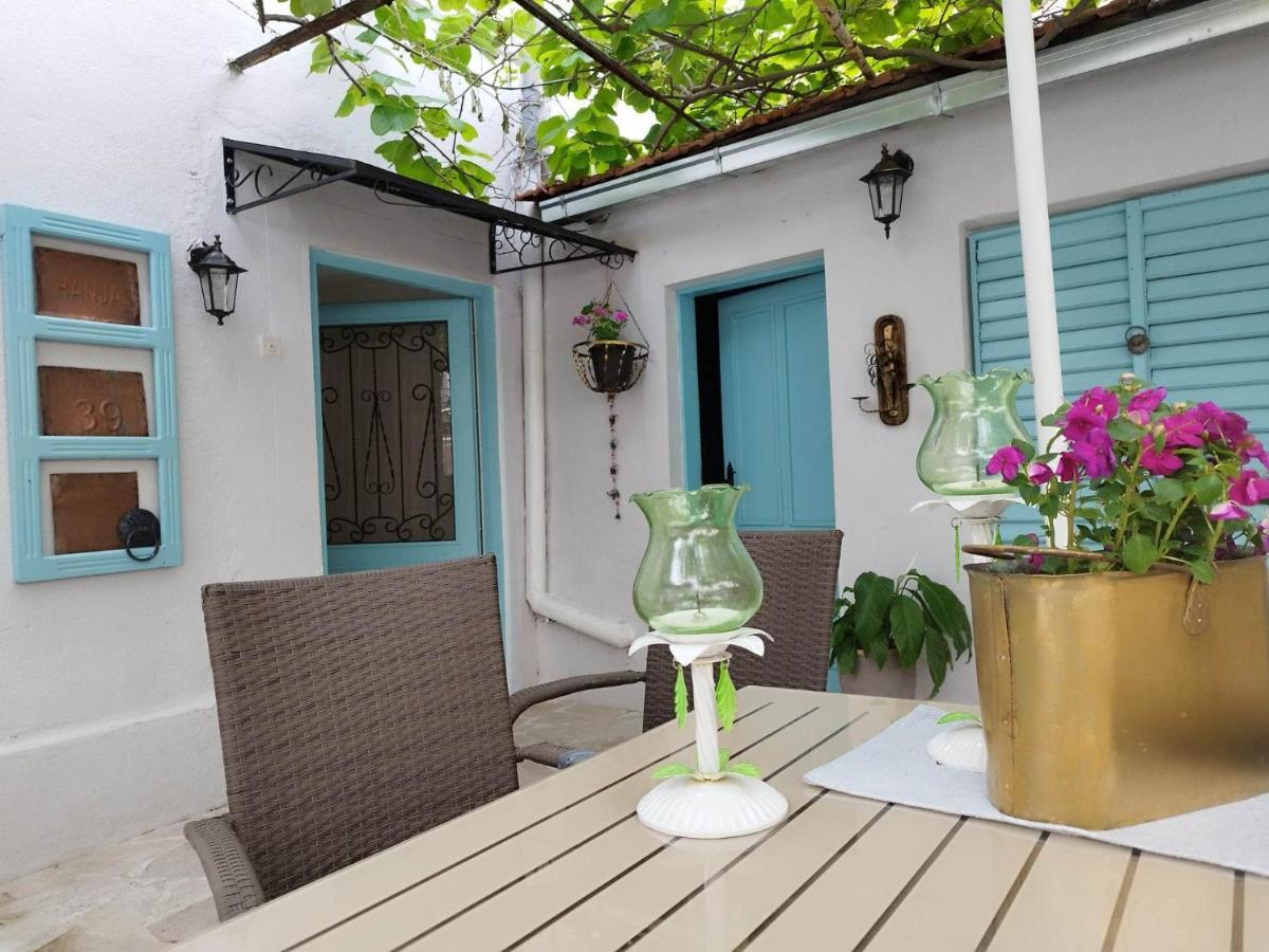 Apartment With Garden Hanja Mostar Exteriör bild