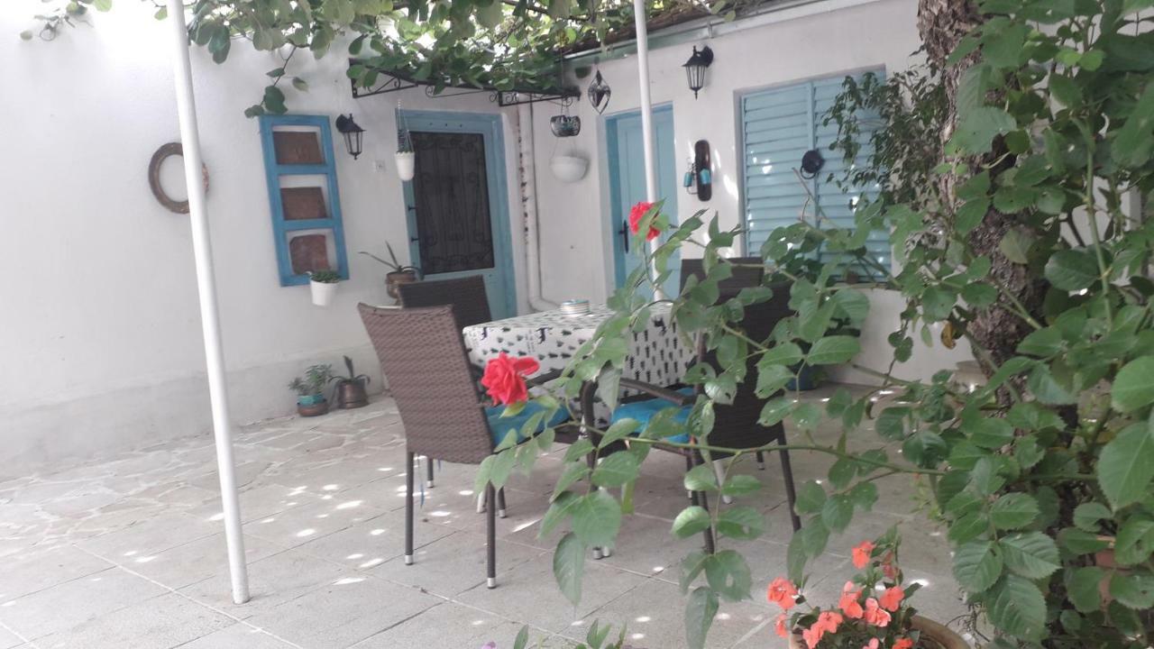 Apartment With Garden Hanja Mostar Exteriör bild